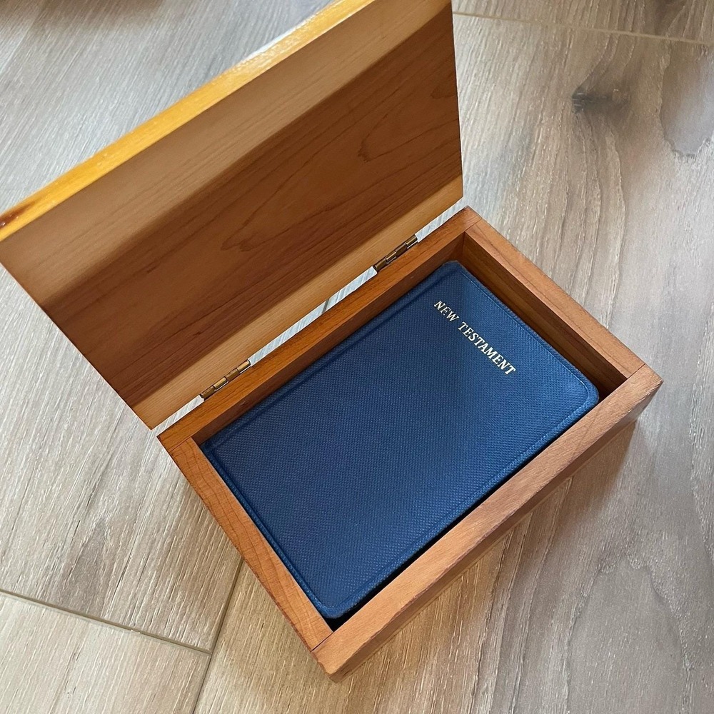 Vintage 1974 New Testament Bible with Handcrafted Cedar Wood Box Pocket Size